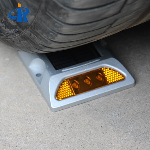 <h3>high quality reflective road stud price in Korea- RUICHEN </h3>
